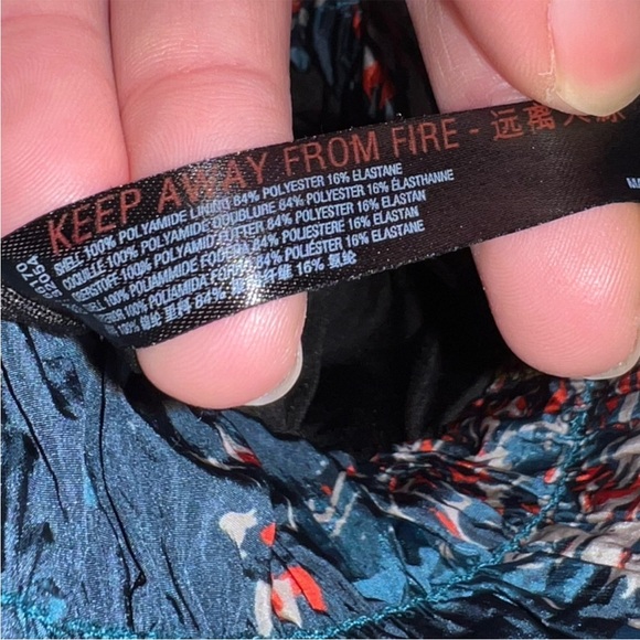 Free People Movement The Way Home Blue Floral High Waist Smocked Shorts Size XS - Picture 6 of 9